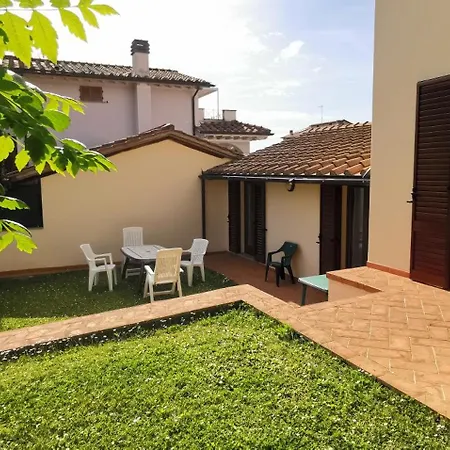 A Casa Di Andrea Apartament *